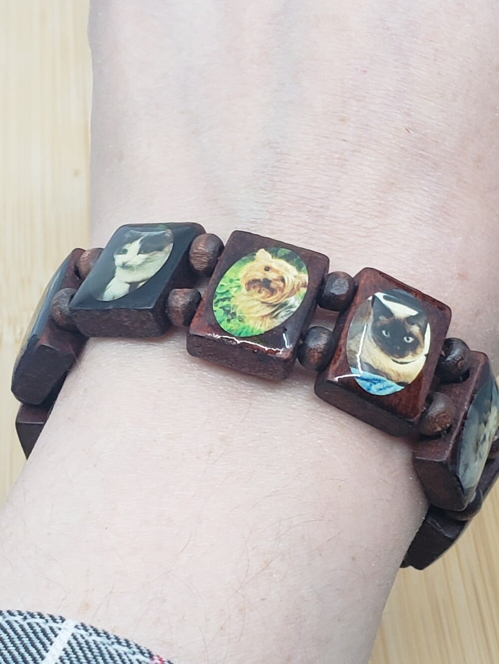Wooden Pet Photo Beaded Stretchy Bracelet Dogs & Cats Up To 8"